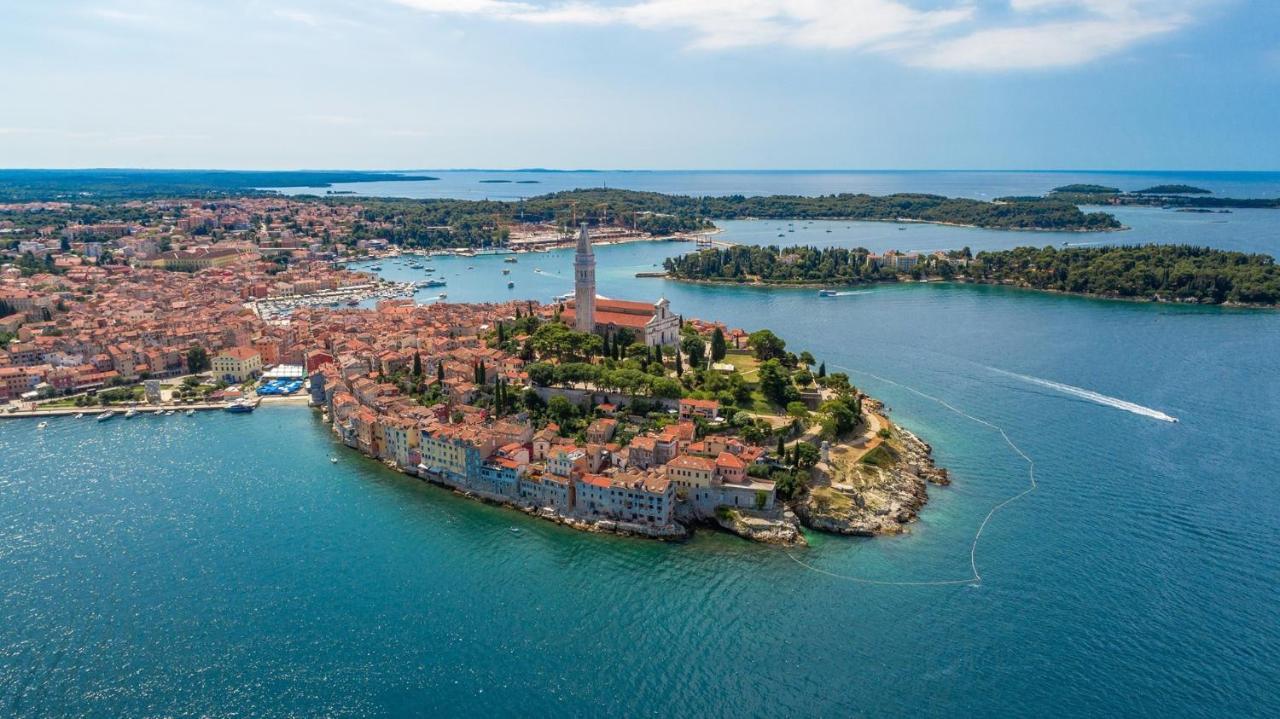 Apartments Magdalena As22 Ровин Екстериор снимка