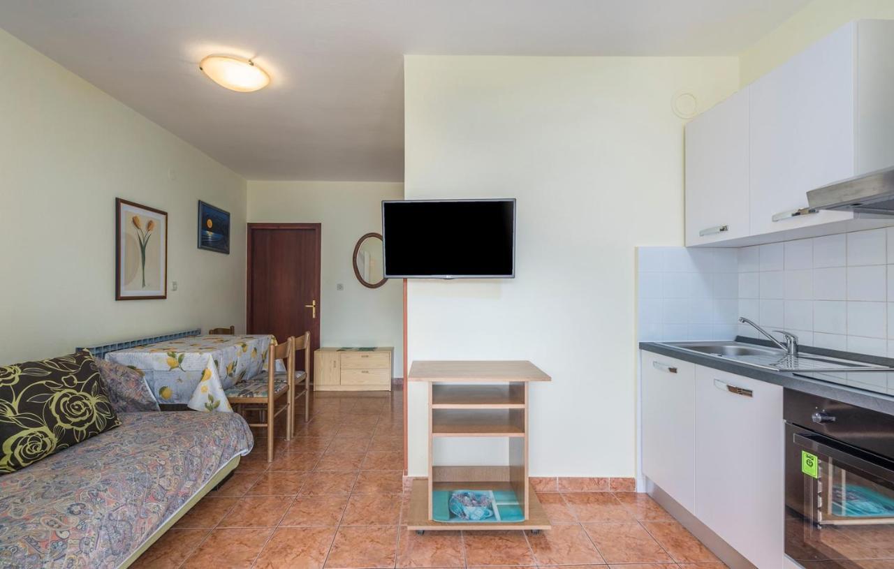 Apartments Magdalena As22 Ровин Екстериор снимка