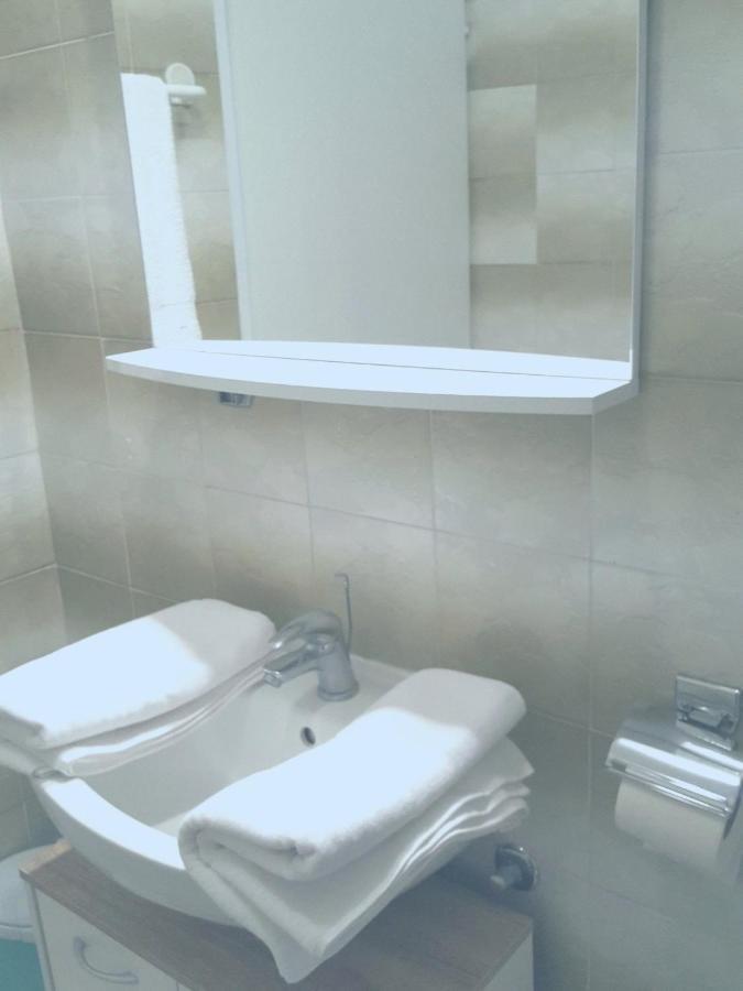 Apartments Magdalena As22 Ровин Екстериор снимка